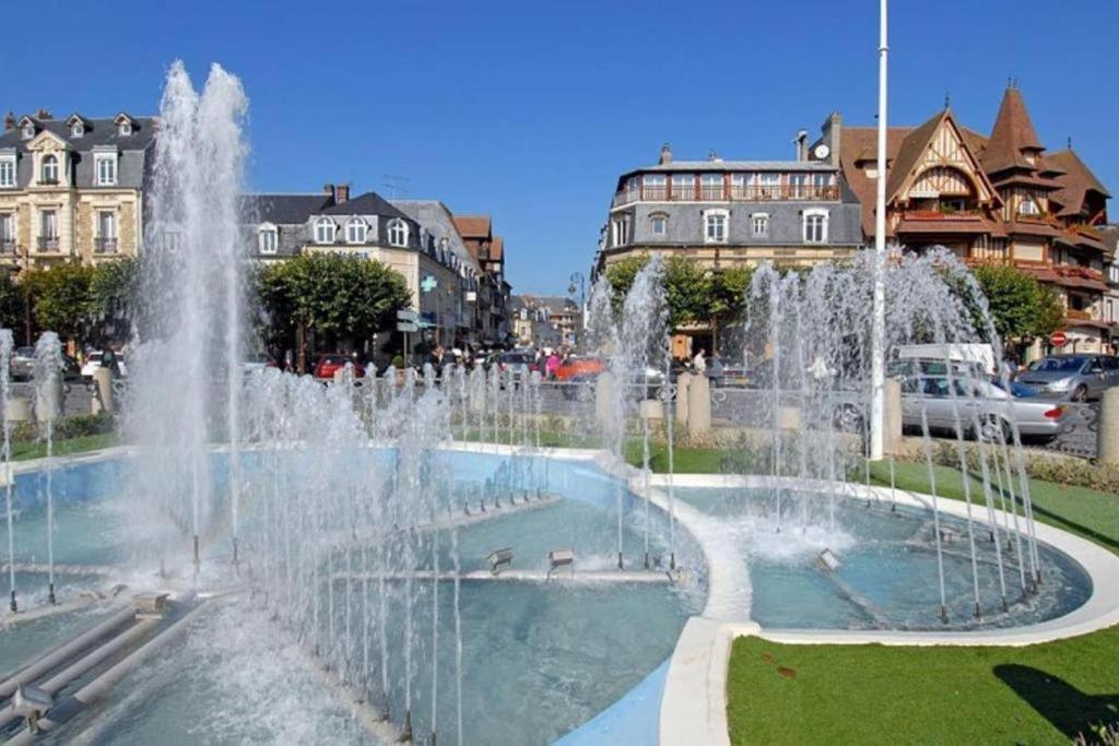 "Magnifique 2 Pieces Deauville" Piscine Et Jardin Εξωτερικό φωτογραφία