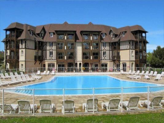 "Magnifique 2 Pieces Deauville" Piscine Et Jardin Εξωτερικό φωτογραφία